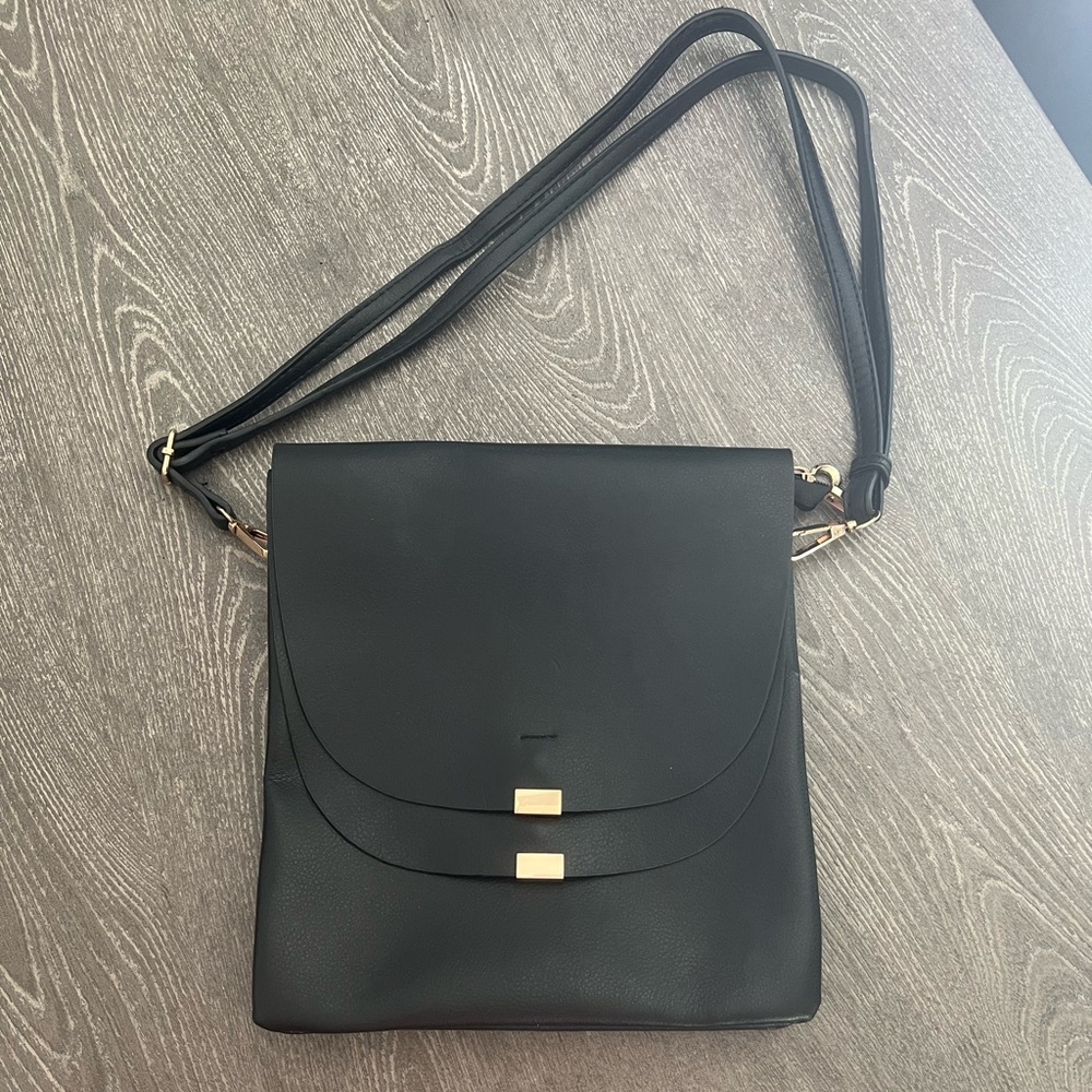 Crossbody bag